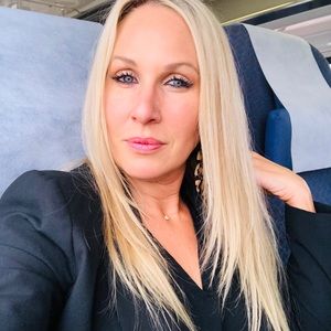 Meet your Posher, Sharloe